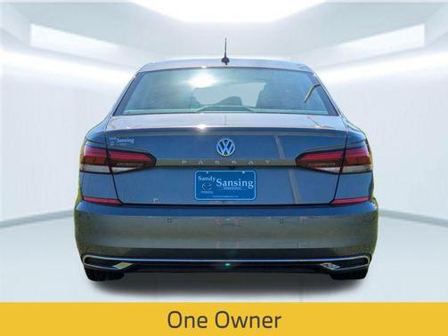 2022 Volkswagen Passat 2.0T Limited Edition