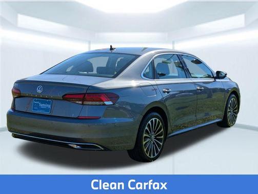 2022 Volkswagen Passat 2.0T Limited Edition