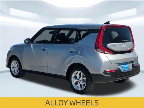 Steel Gray 2022 Kia Soul LX