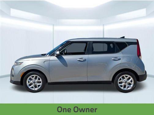 Steel Gray 2022 Kia Soul LX