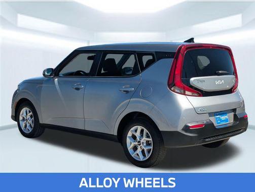 Steel Gray 2022 Kia Soul LX