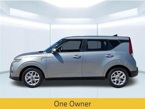 Steel Gray 2022 Kia Soul LX