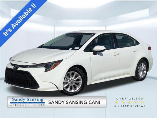 White 2022 Toyota Corolla LE