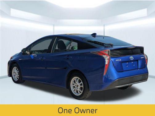 2016 Toyota Prius Two
