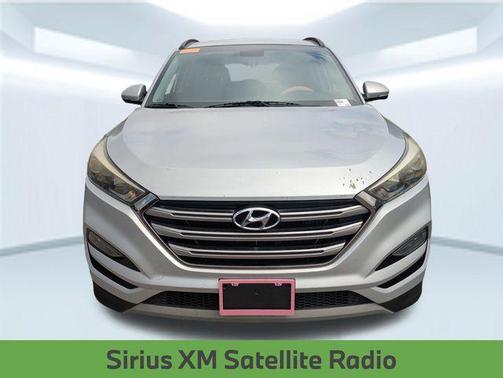 Molten Silver 2017 Hyundai TUCSON Limited