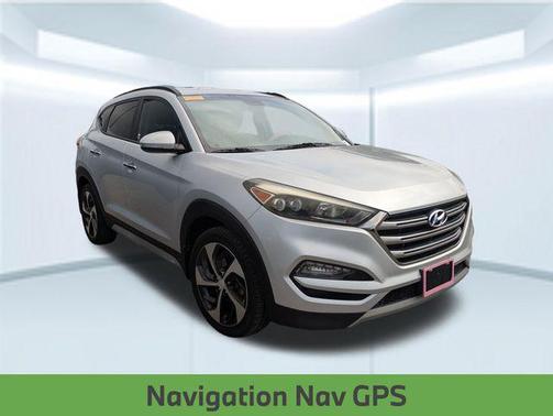 Molten Silver 2017 Hyundai TUCSON Limited