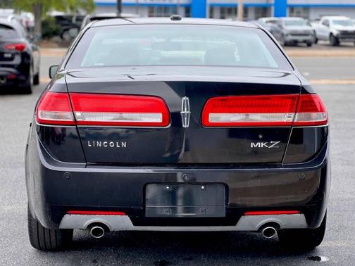 2010 Lincoln MKZ Base