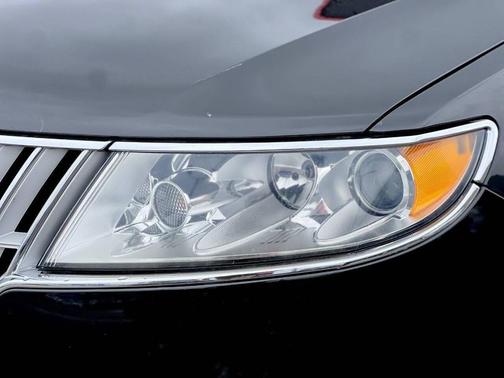 2010 Lincoln MKZ Base