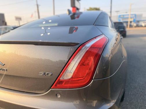 Ammonite Grey Metallic 2016 Jaguar XJ R Sport 4dr Sedan