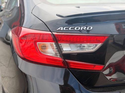 Crystal Black Pearl 2020 Honda Accord Sport 1.5T
