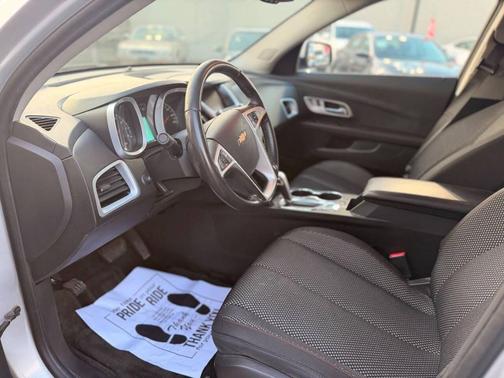 Silver Ice Metallic 2015 Chevrolet Equinox 1LT