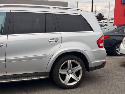 Palladium Silver Metallic 2011 Mercedes-Benz GL-Class 4MATIC