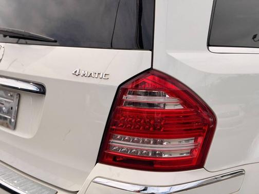 2010 Mercedes-Benz GL-Class 4MATIC