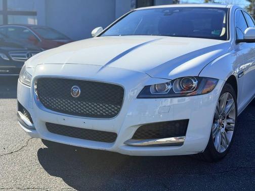 2017 Jaguar XF 35t Premium