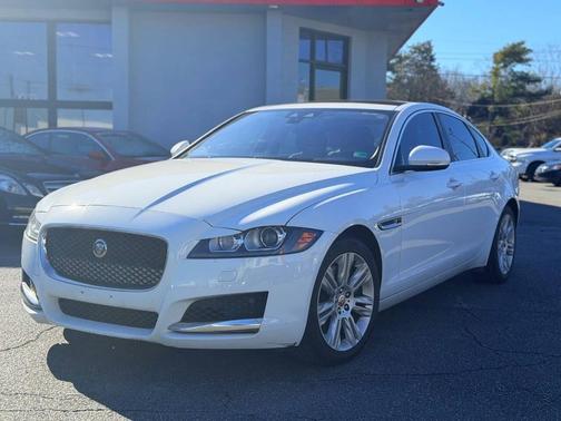 2017 Jaguar XF 35t Premium