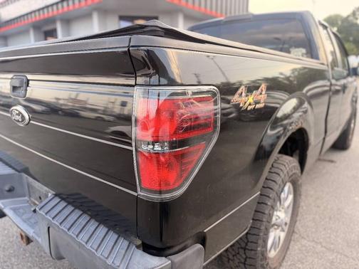Black Clearcoat 2009 Ford F-150 XLT SuperCab