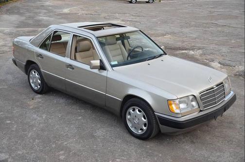 1995 Mercedes-Benz E-Class E 320 4dr Sedan