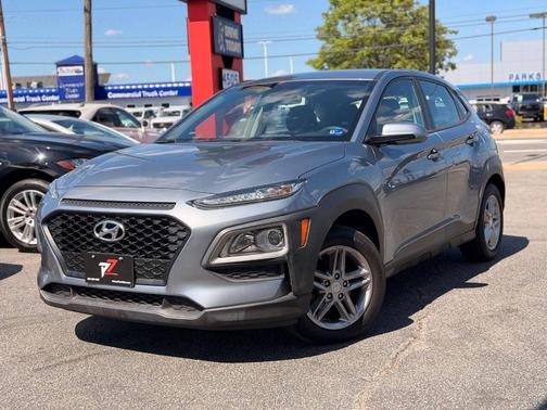 Sonic Silver 2019 Hyundai KONA SE
