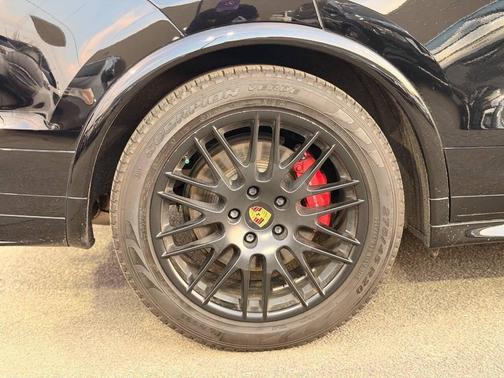 2016 Porsche Cayenne GTS