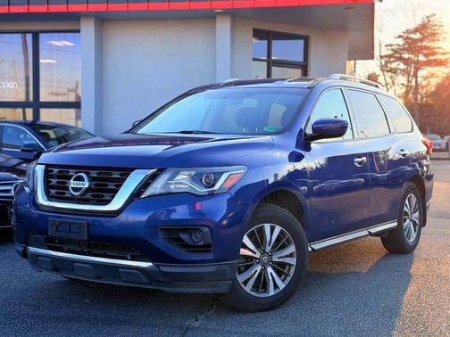 2017 Nissan Pathfinder SV