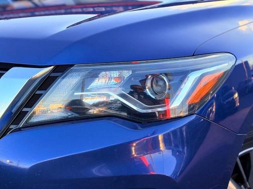 2017 Nissan Pathfinder SV