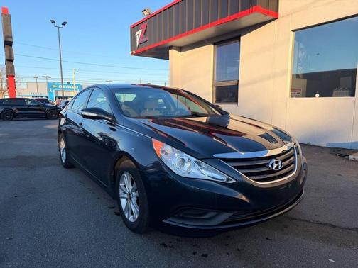 2014 Hyundai SONATA GLS