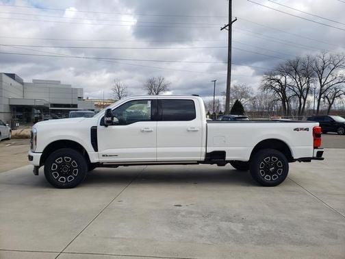 Star White 2026 Ford F-250 Platinum