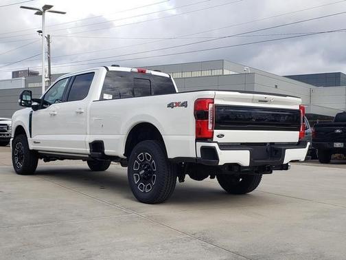 Star White 2026 Ford F-250 Platinum