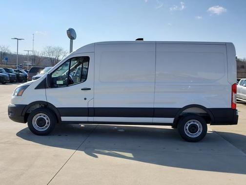 2026 Ford Transit-250 148 WB Medium Roof Cargo