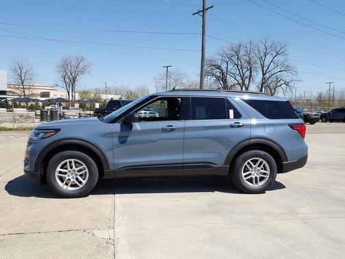Vapor Blue Metallic 2026 Ford Explorer Active