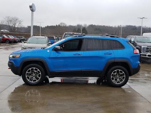 2020 Jeep Cherokee Trailhawk