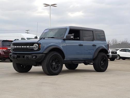 Azure Gray Metallic 2023 Ford Bronco Wildtrak