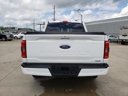 Oxford White 2022 Ford F-150 XLT