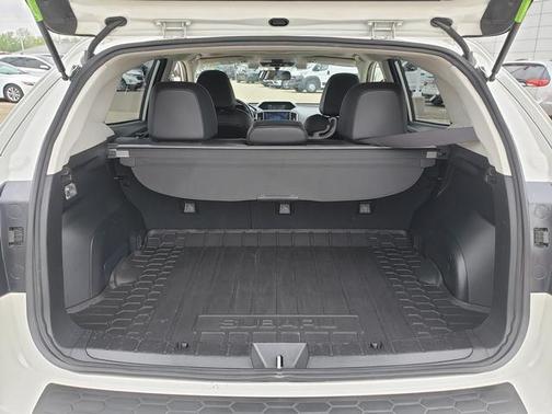 Crystal White Pearl 2021 Subaru Crosstrek Limited