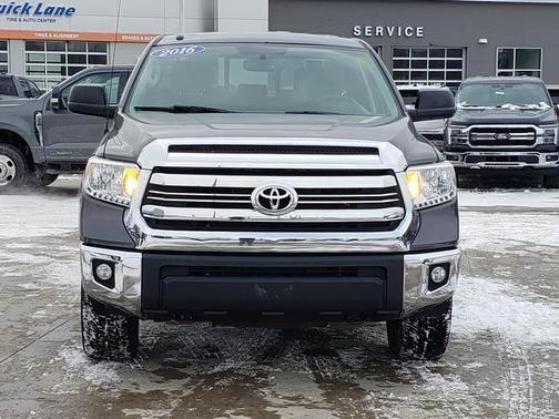 2016 Toyota Tundra SR5
