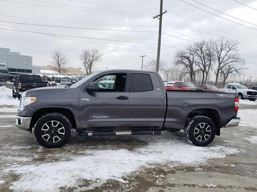 2016 Toyota Tundra SR5