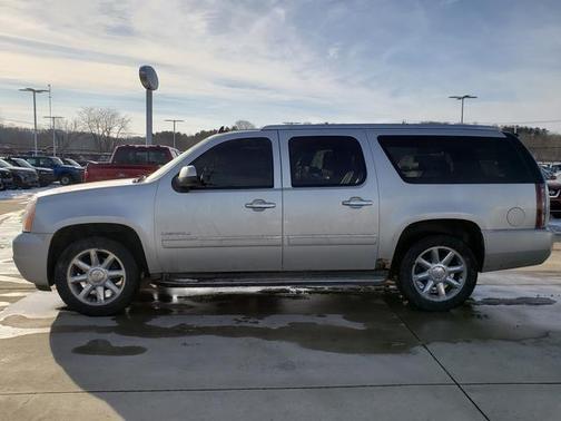 2011 GMC Yukon XL 1500 Denali