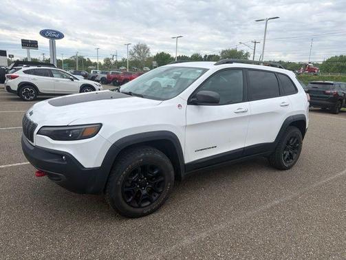 Bright White Clearcoat 2020 Jeep Cherokee Trailhawk