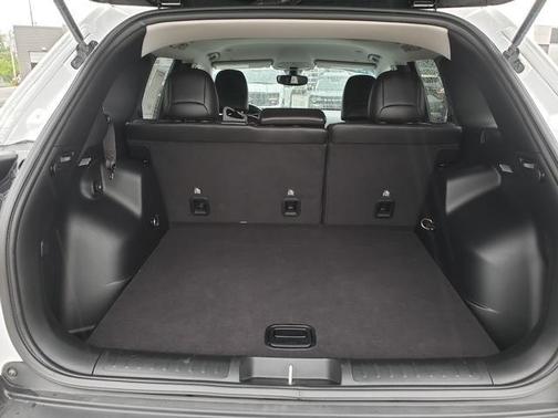 Bright White Clearcoat 2020 Jeep Cherokee Trailhawk