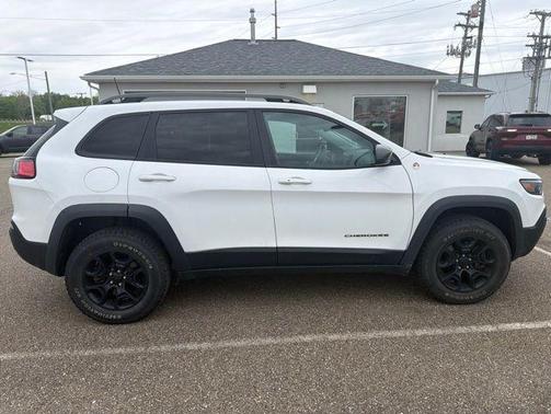 Bright White Clearcoat 2020 Jeep Cherokee Trailhawk