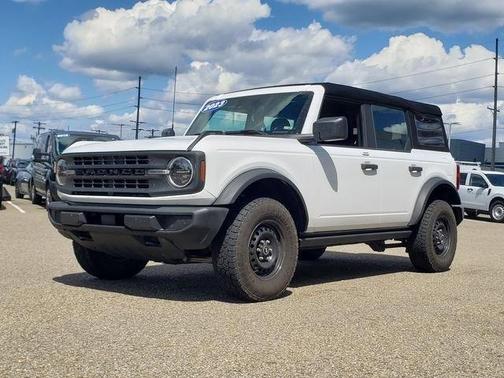 2023 Ford Bronco BASE