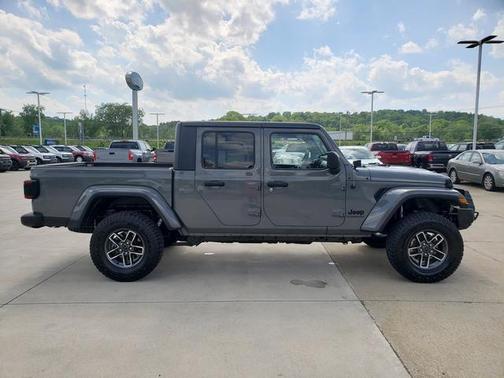 Sting Gray Clearcoat 2021 Jeep Gladiator Sport