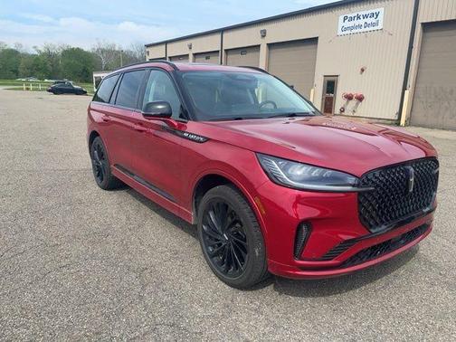 Red Carpet 2026 Lincoln Aviator Reserve AWD