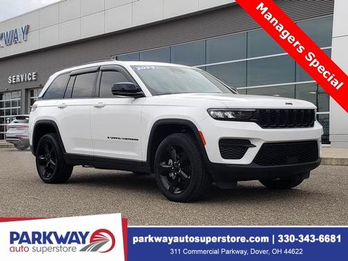 2023 Jeep Grand Cherokee LAREDO