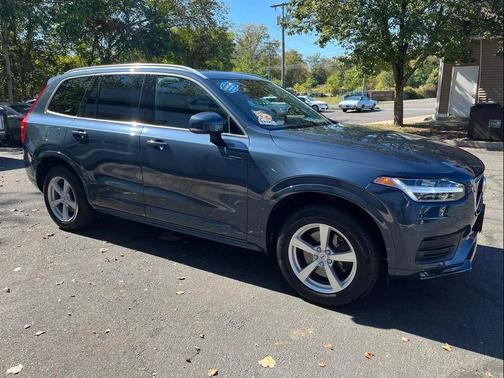 2020 Volvo XC90 T5 Momentum