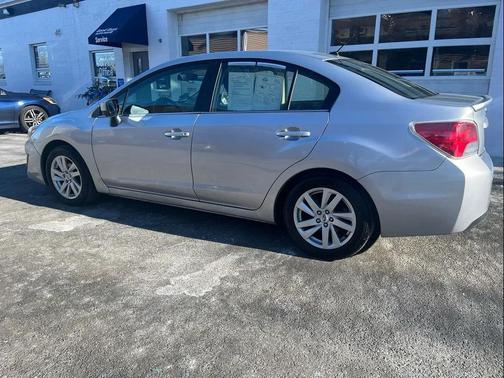2015 Subaru Impreza 2.0i Premium