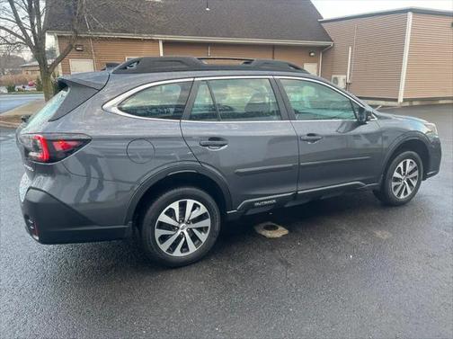 2022 Subaru Outback Base