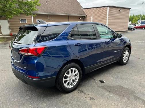2022 Chevrolet Equinox LS