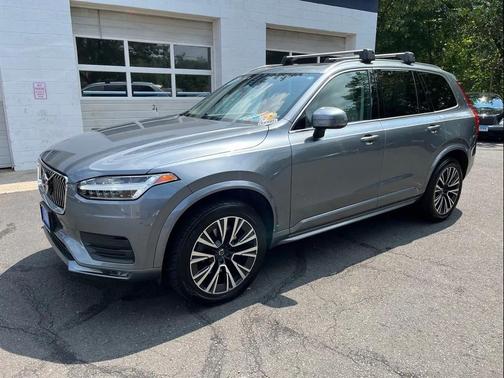 2020 Volvo XC90 T5 Momentum