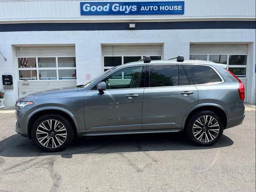 2020 Volvo XC90 T5 Momentum